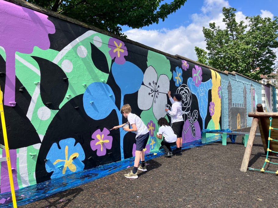 The sun comes out to help.